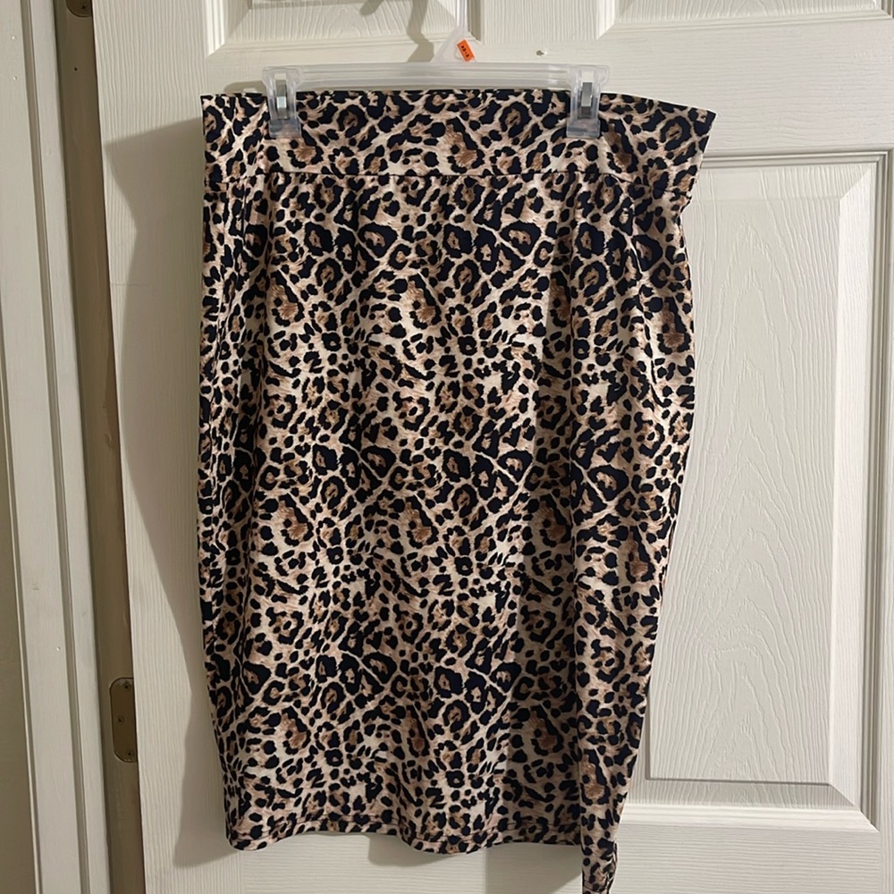 Nuggles skirt